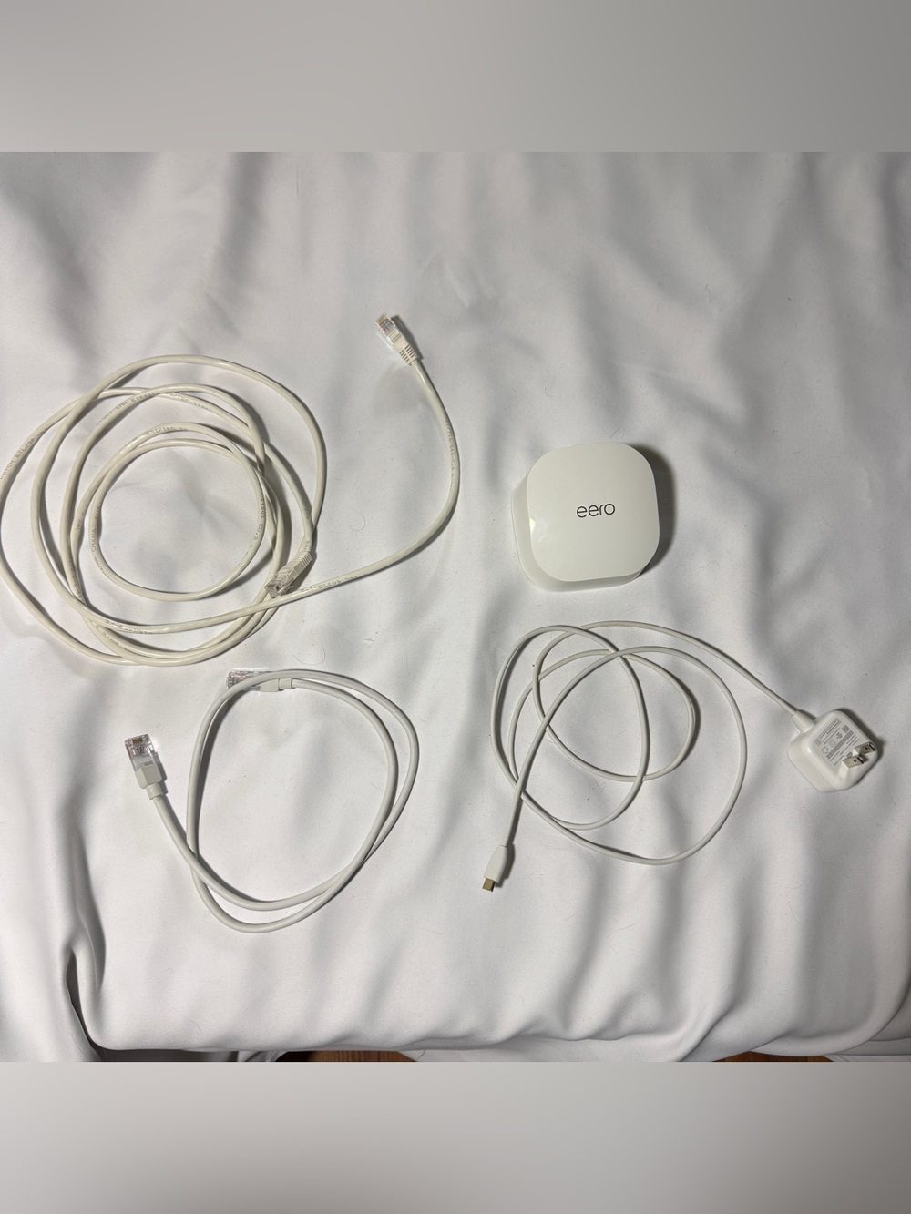 eero White Mesh Wi‑Fi Router Base